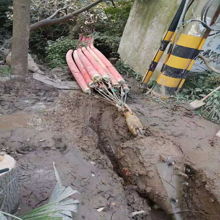 马村拖拉管